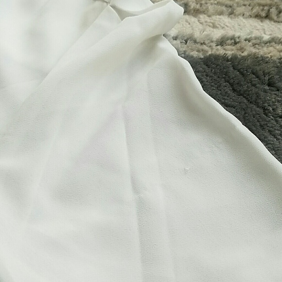 NWT F21 Semi-Sheer Button Down Blouse - Picture 5 of 8